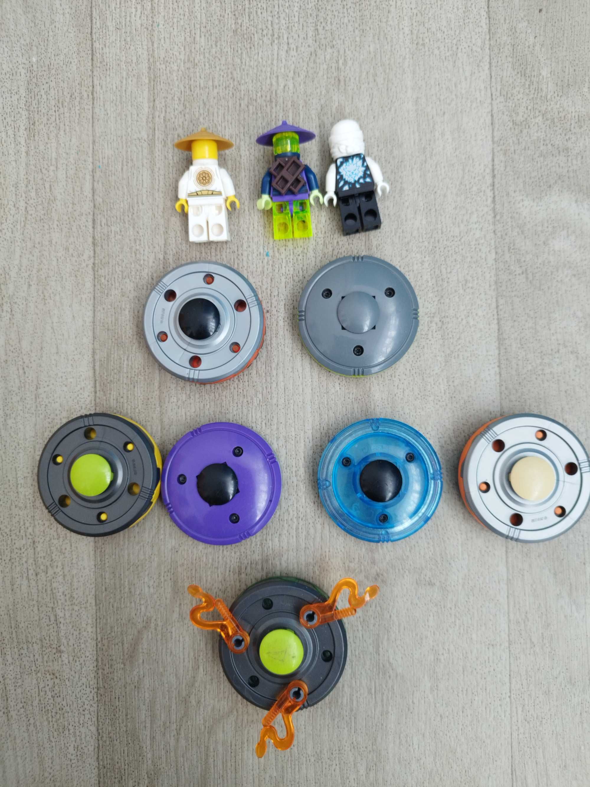 Lego Ninjago з фігурками і спінери