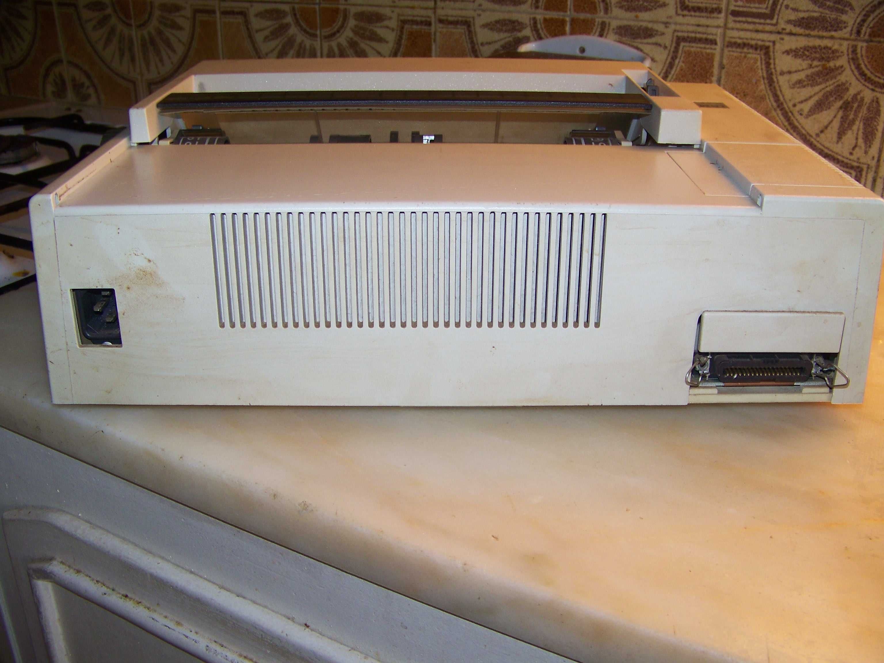 impressora antiga IBM proprinter III