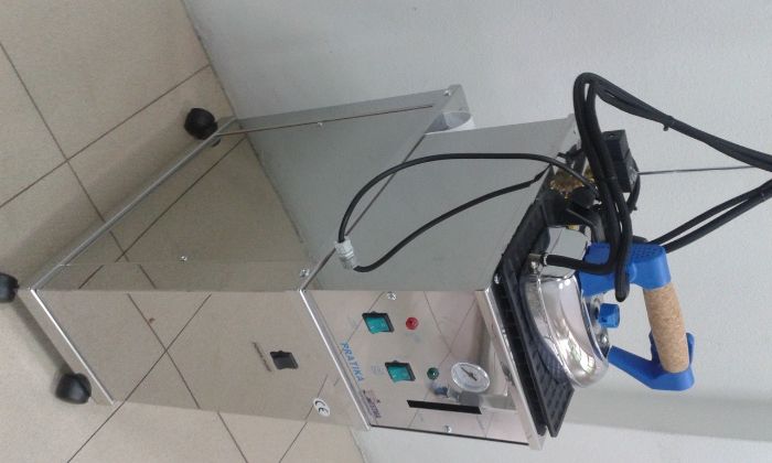 Gerador de vapor profissional, 1 ferro Comel Pratika Compl