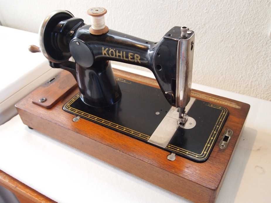 Máquina Costura Kohler vintage muito antiga portátil