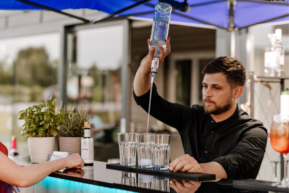 Barman/barmani na wesele/18-stkę/imprezę firmową