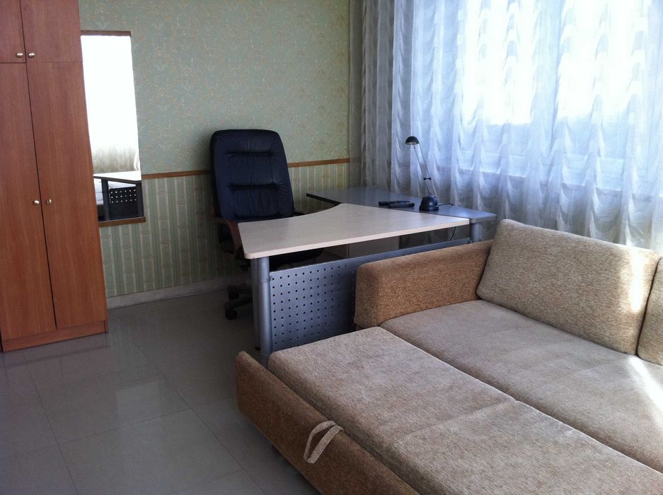 комнаты посуточно, в 10 минутах ходьбы от метро Славутич--555.biz.ua