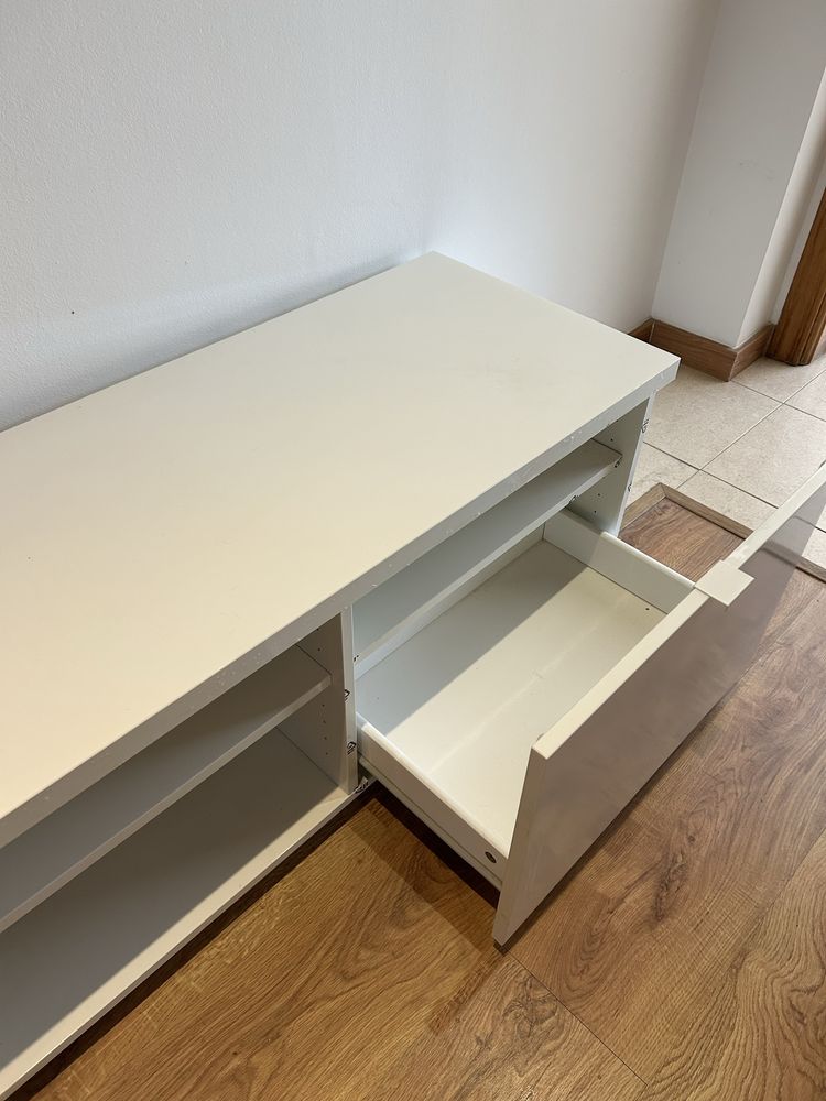 Vendo móvel TV Ikea • BESTÅ