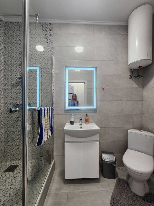 Продам 1 кімнатну кв-ру з ремонтом  біля моря !
