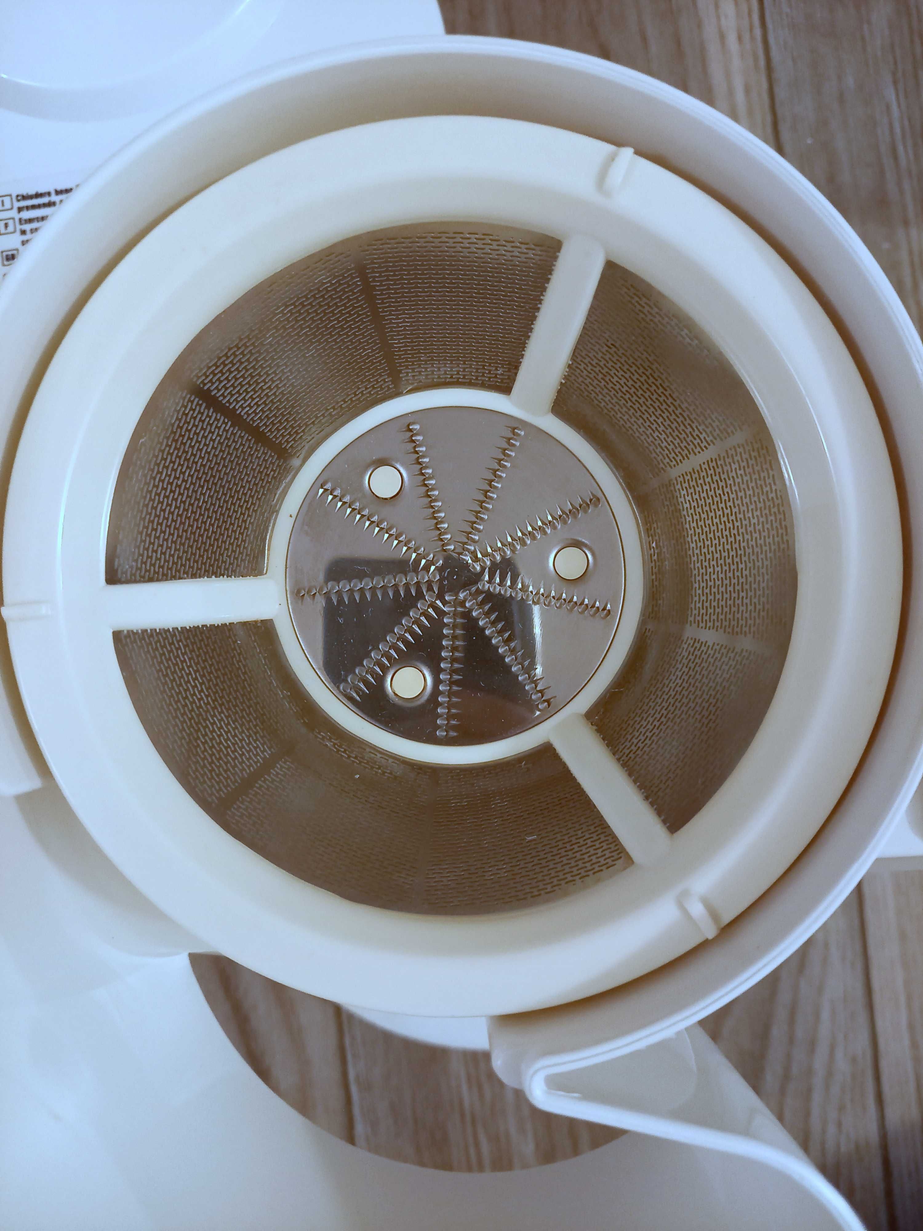 Sokowirówka DeLonghi KC 400 Duo System