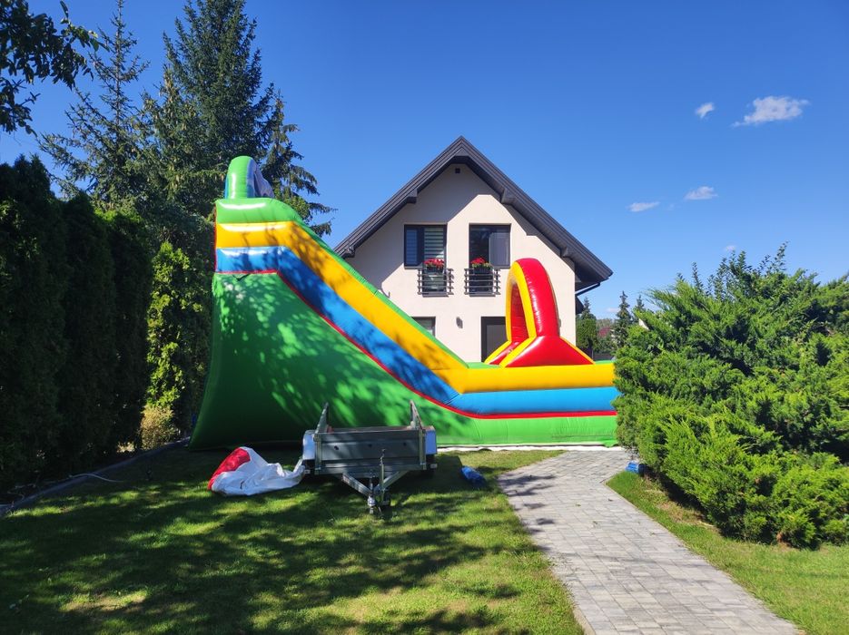 sprzedam zjeżdżalnię dmuchaną