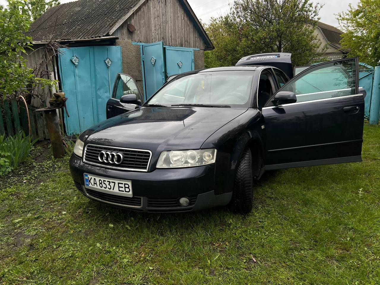 Продаю ауди А4 Б6 2001