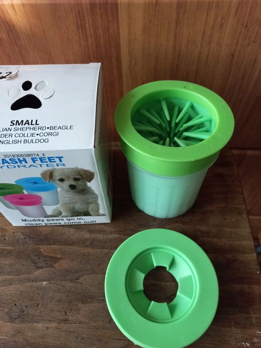 Отдам .Лапомойка для собак