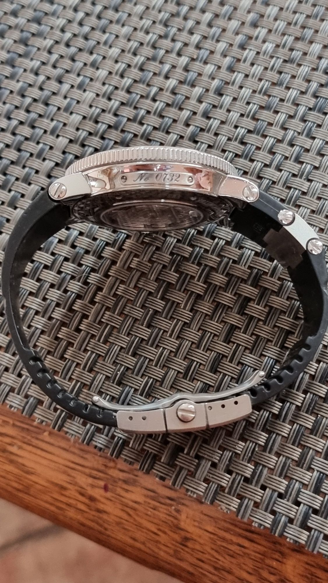 Швейцарские часы  ULYSSE NARDIN