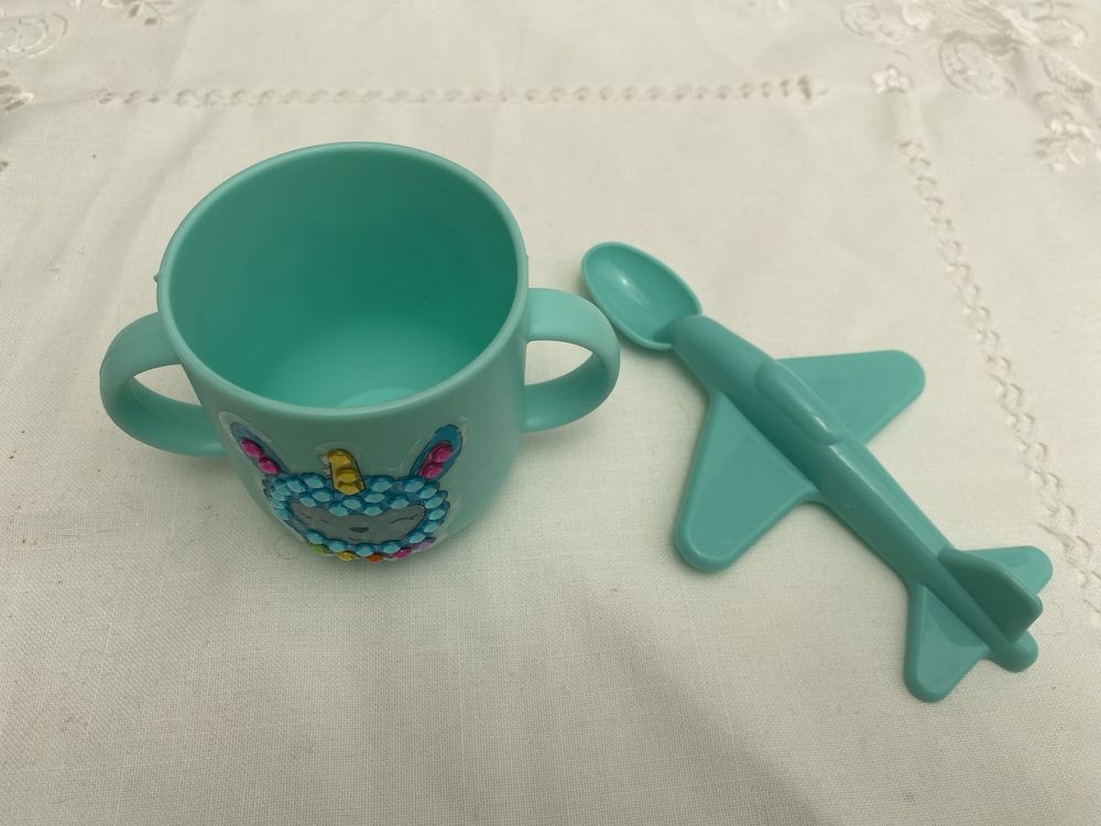 Conjunto copo de silicone com duas pegas colher avião