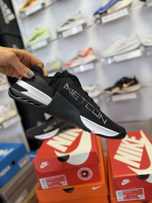 Оригінальні чоловічі кросівки Nike Metcon 9 DO9327-001