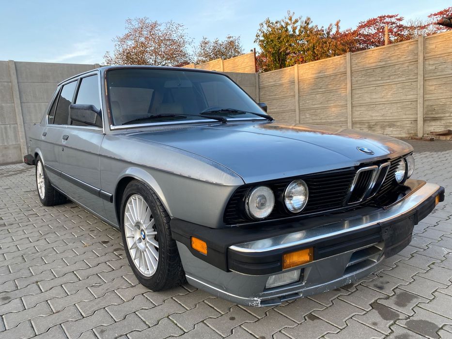 BMW Seria 5 BMW E28 535i 218KM Manual Sprowadzony