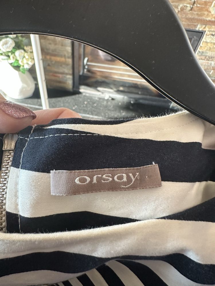 Sukienka w paski orsay