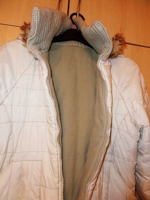 kurtka ciepła kremowa pod pachą 112 cm obwod