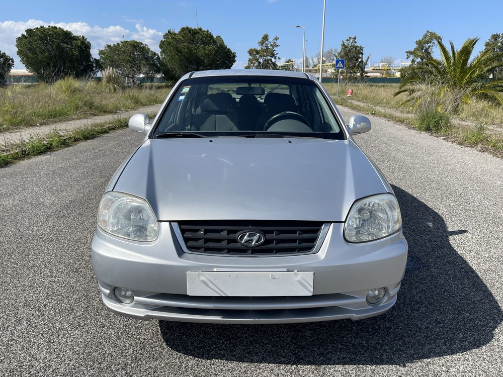 Hyundai accent 1.3i 2005