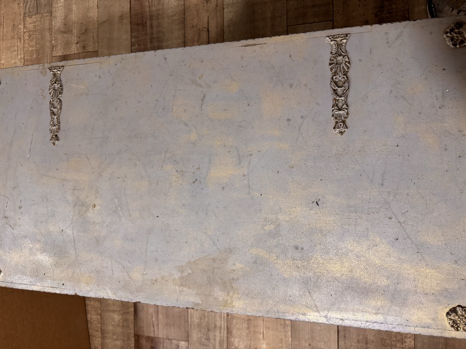 Mala antiga restaurada.