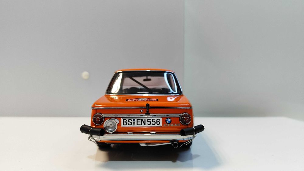 BMW 2002 Rally Monte Carlo 1973 Jagermeister AUTOart 1/18