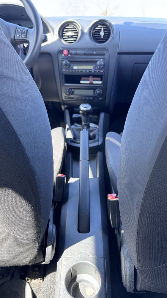 SEAT Ibiza 1.9 TDI 2006 com 277mil kms