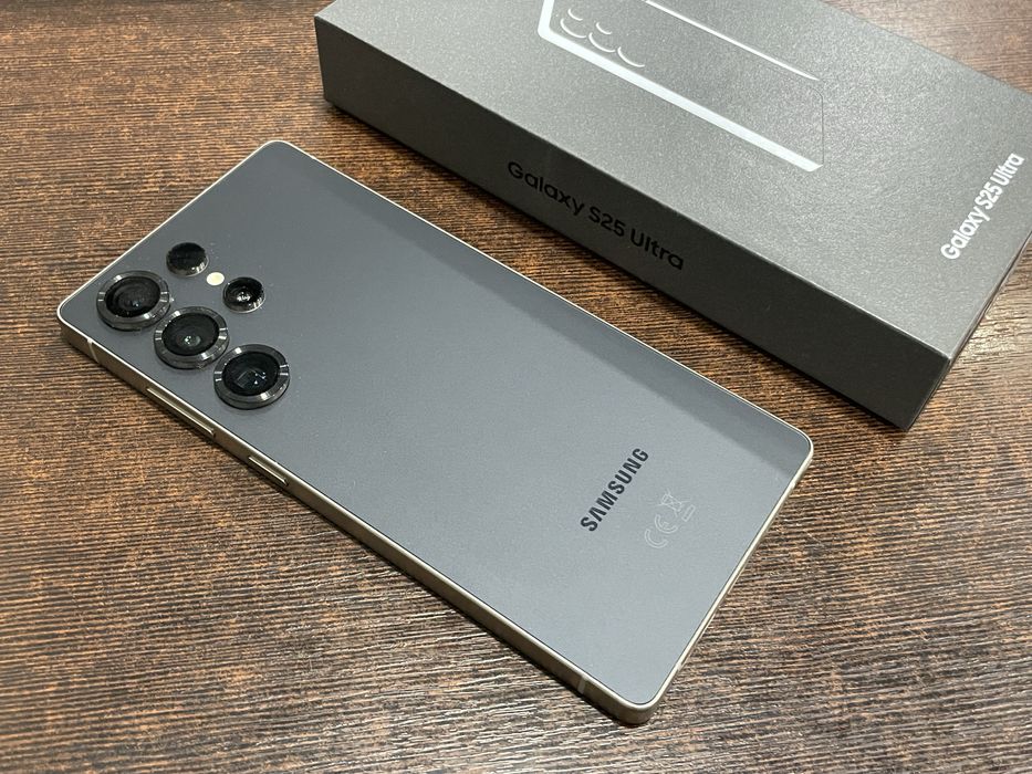 Samsung s25 Ultra SM-S938B/ds titanium black 12/256