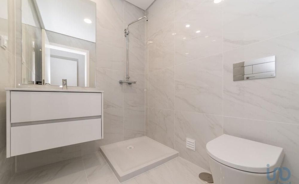 T2+1 novo de 2025 com terraco  pronto a escriturar na Urbanização Casa