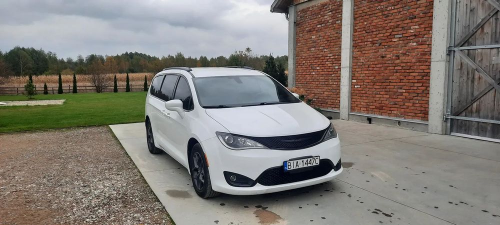 Chrysler Pacifica DVD Pakiet S Pełen Serwis AppleCarPlay Android auto Godny Polecenia
