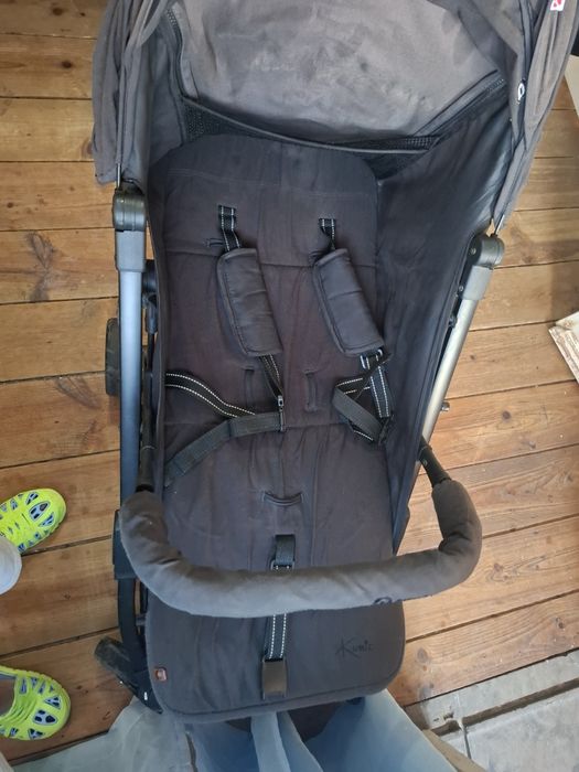 Cadeira de passeio de criança em bom estado