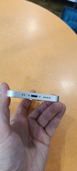 Продам iPhone 13 mini 128Gb