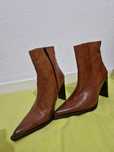 Botas novas em otimo estado