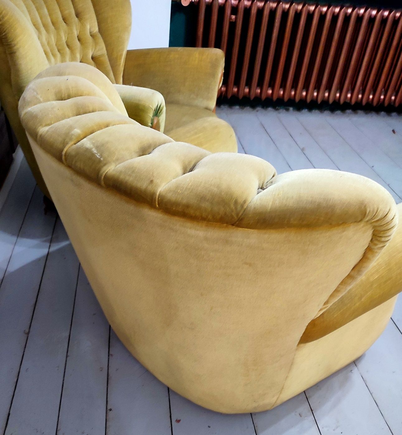 Fotel pikowany fotele uszak miodowy musztardowy sprężyny retro duży
