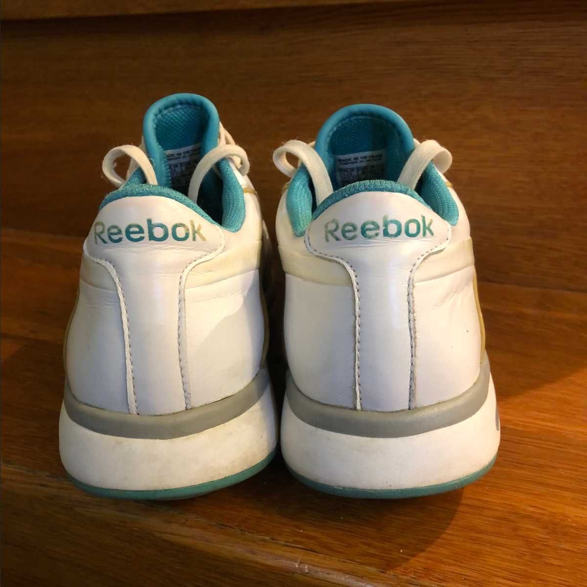 жіночі кроссівки Reebok easytone 38р.