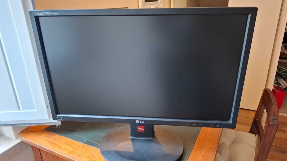 Monitor LG Flatron w2246