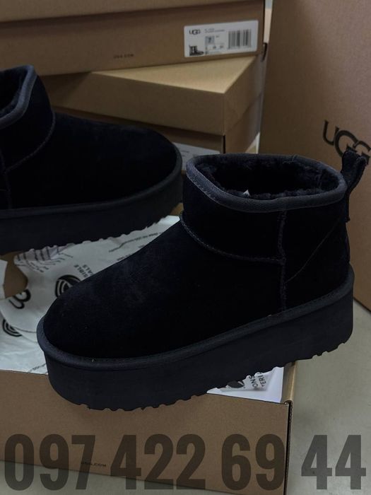 UGG на Платформі жіночі чорні/беж UGG Classic Ultra Mіni Platform