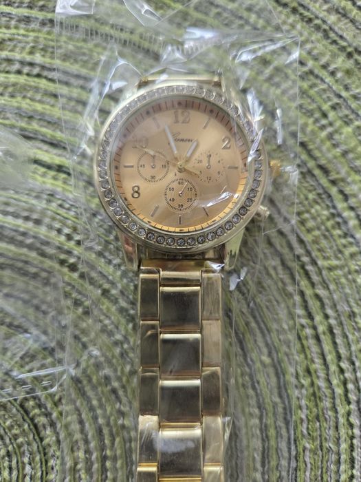 Zegarek Geneva w kolorze złotym