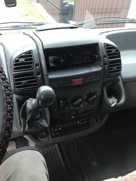 Продам пежо боксер.