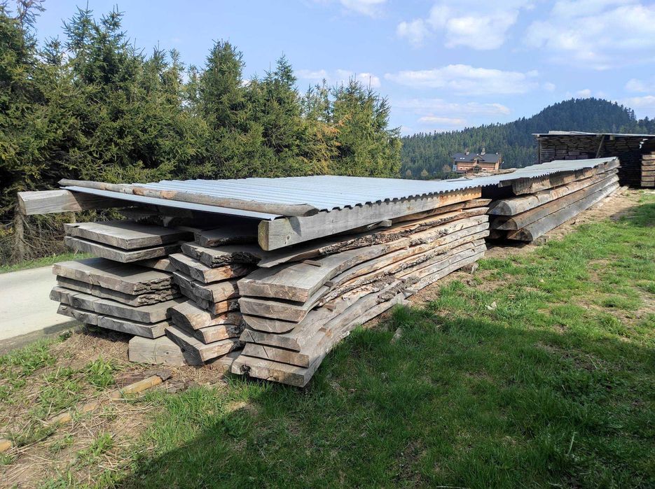 Drewno konstrukcyjne, bale, monolity