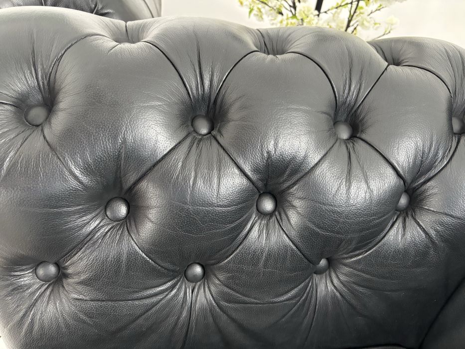 Sofa Chesterfield 3+2 z funkcją  spania .Skora naturalna cielęca.