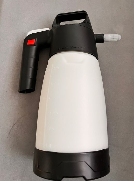 Lampa Scangrip nova 4 K ze statywem, warsztat, detailing