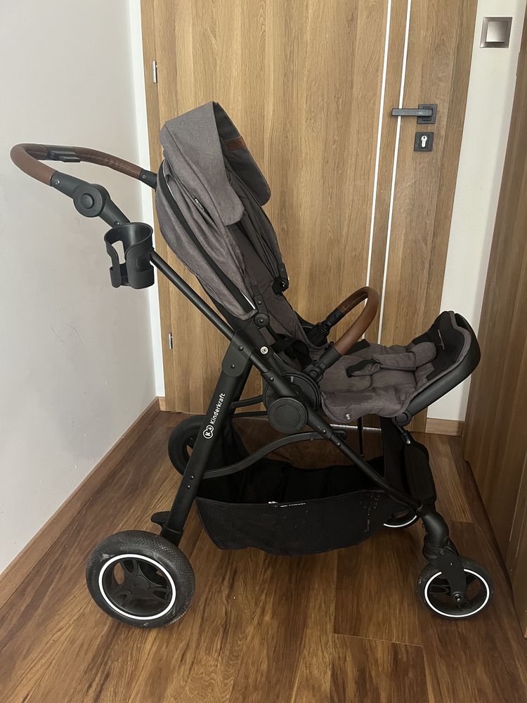 Kinderkraft wózek spacerowy - gratis Pojemnik na napój