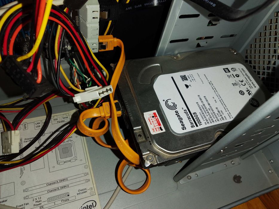 Системный блок с монитором AMD A8-5500 4-х ядерный 8ОЗУ 1Тб