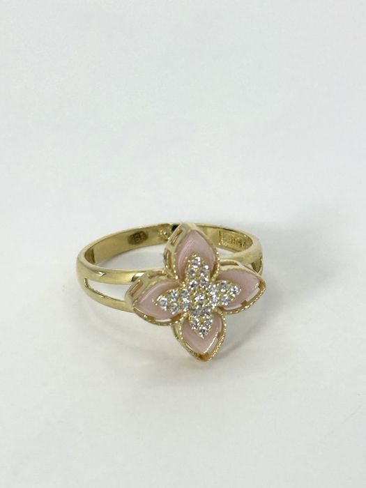 Złoty pierścionek rozmiar 17