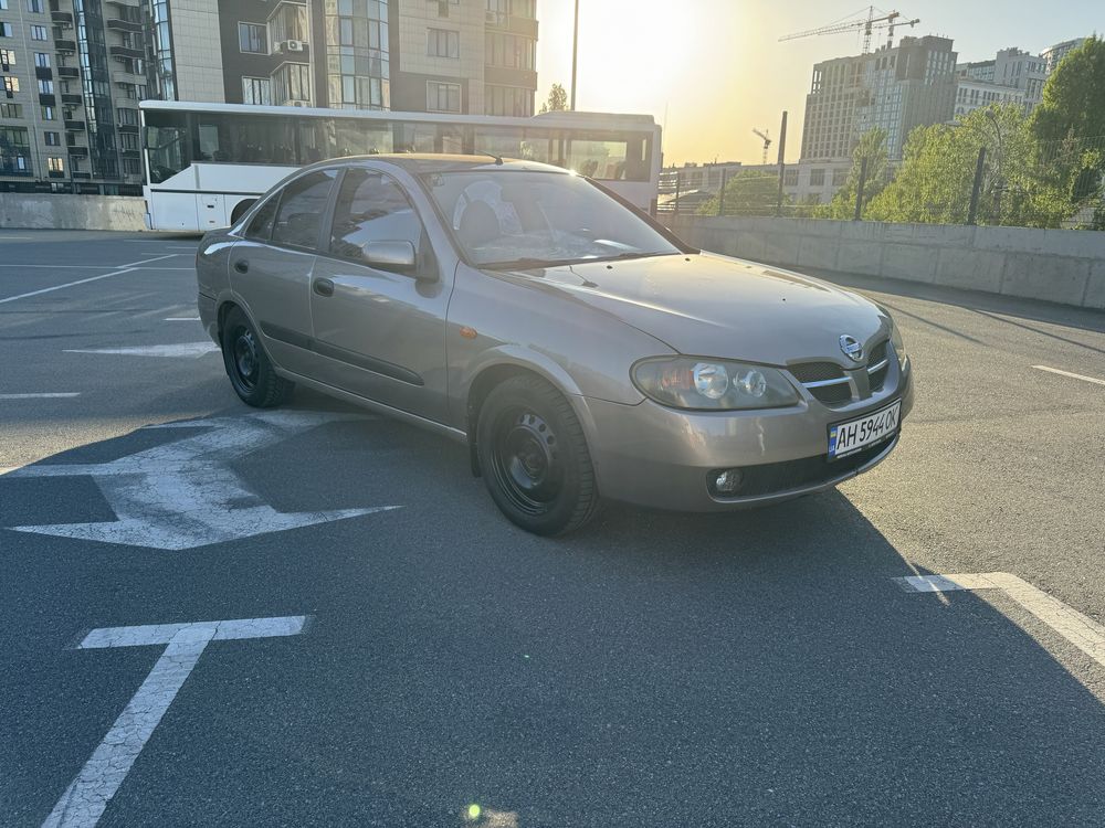 Nissan Almera у відмінному стані