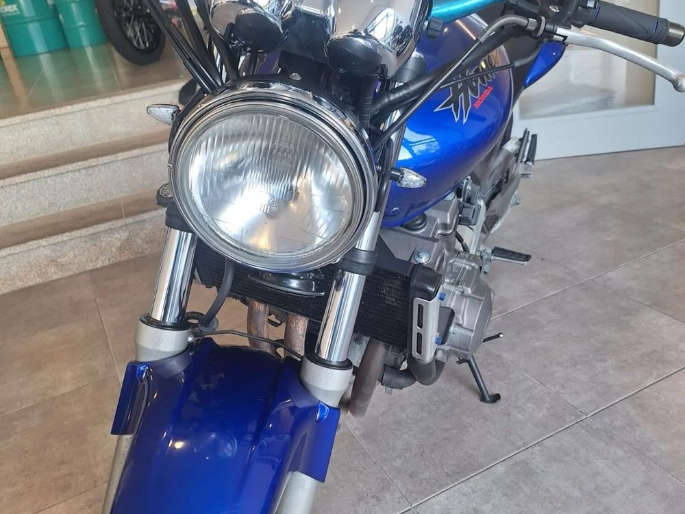 Hornet cb600F 2001