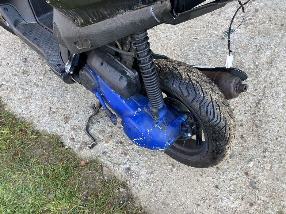 Piaggio Nrg 50 2t 21r na części moduł lampa osłony linka siedzenie