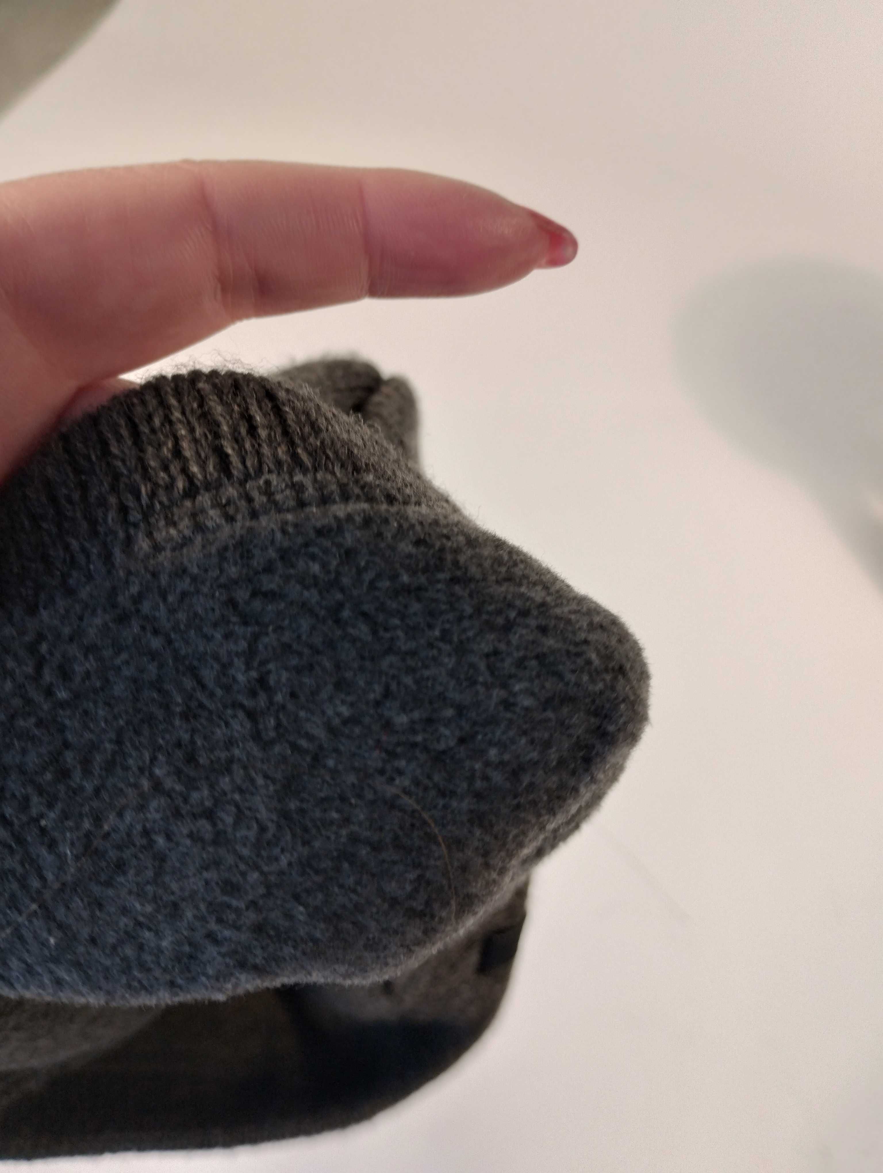 Męska czapka w środku polar