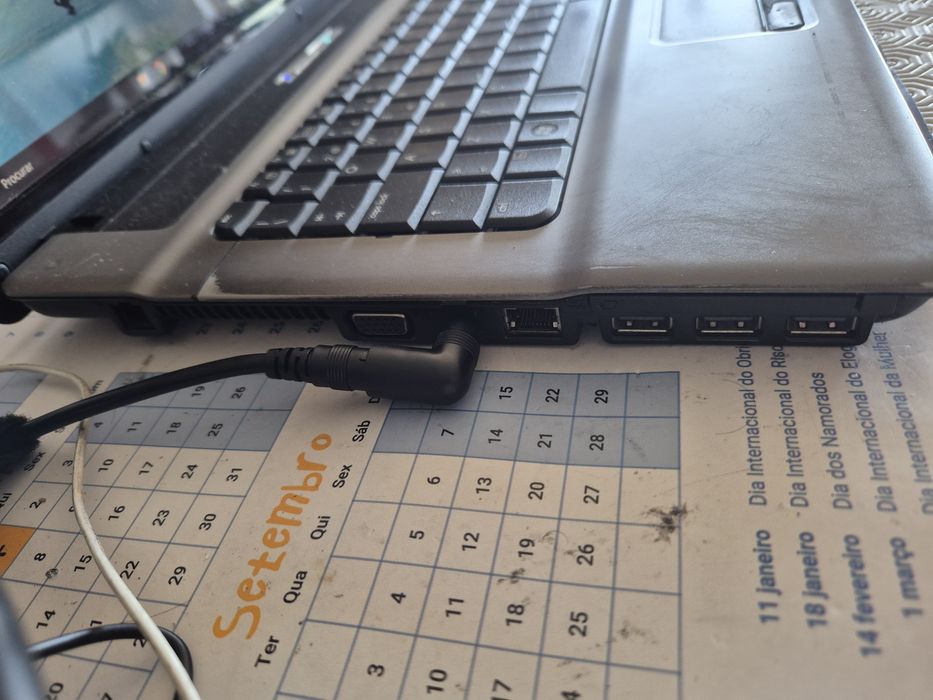 Portátil HP Compaq 6720S (Intel Dual T2390 / 3gb ram / 250gb Hdd)