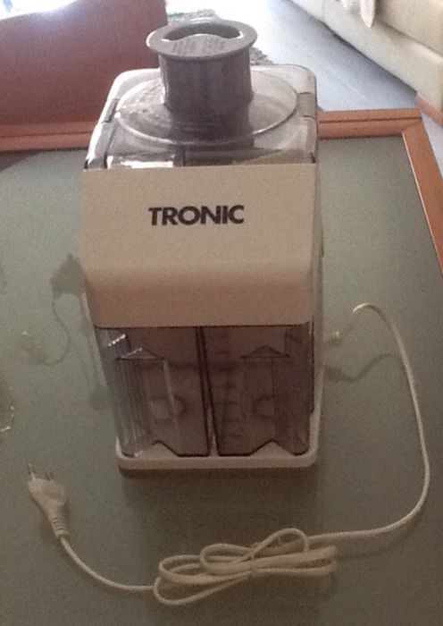 Máquina de fazer sumos Tronic, como nova