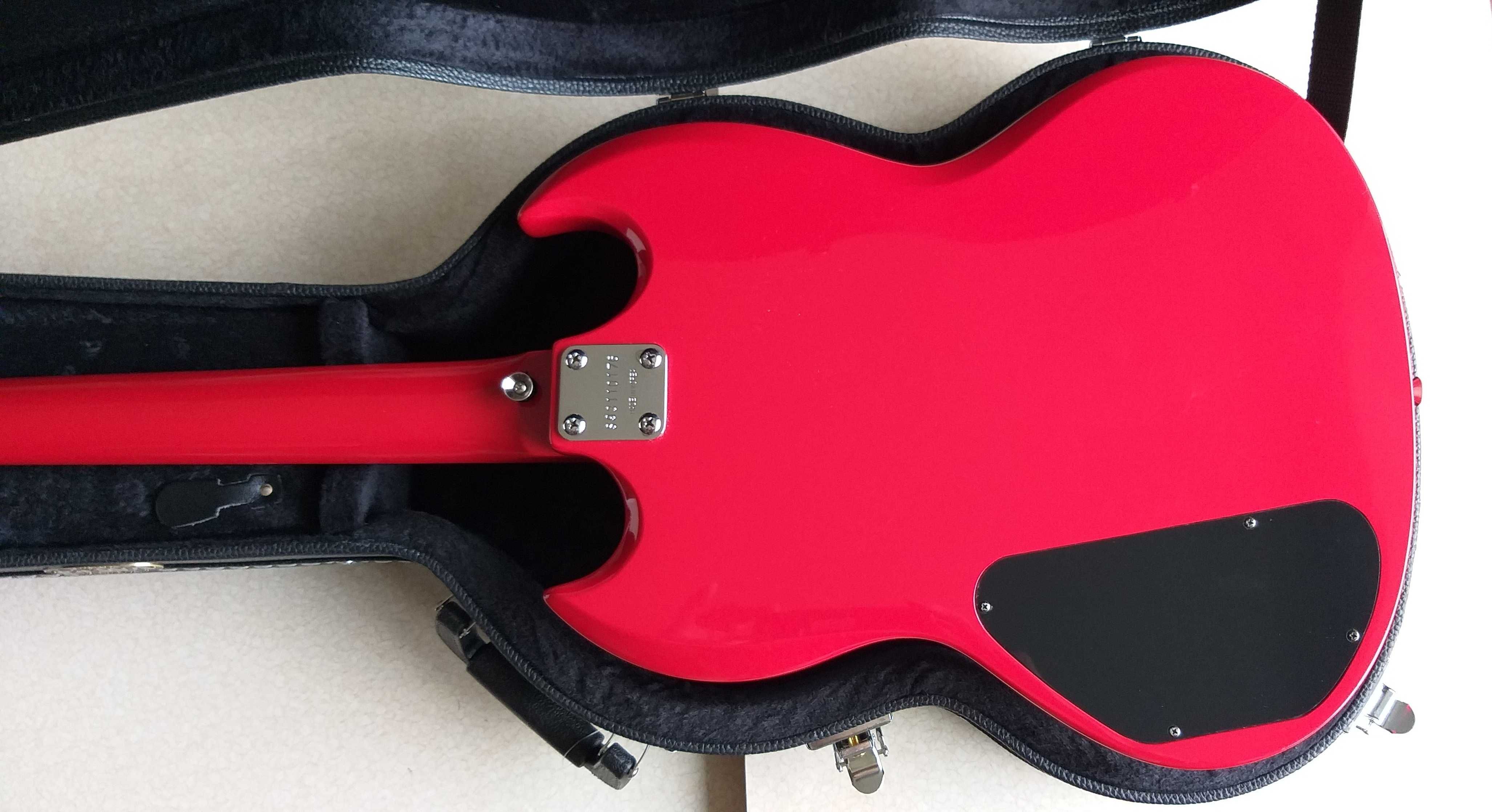 Гитара EPIPHONE SG G310-R с кейсом.