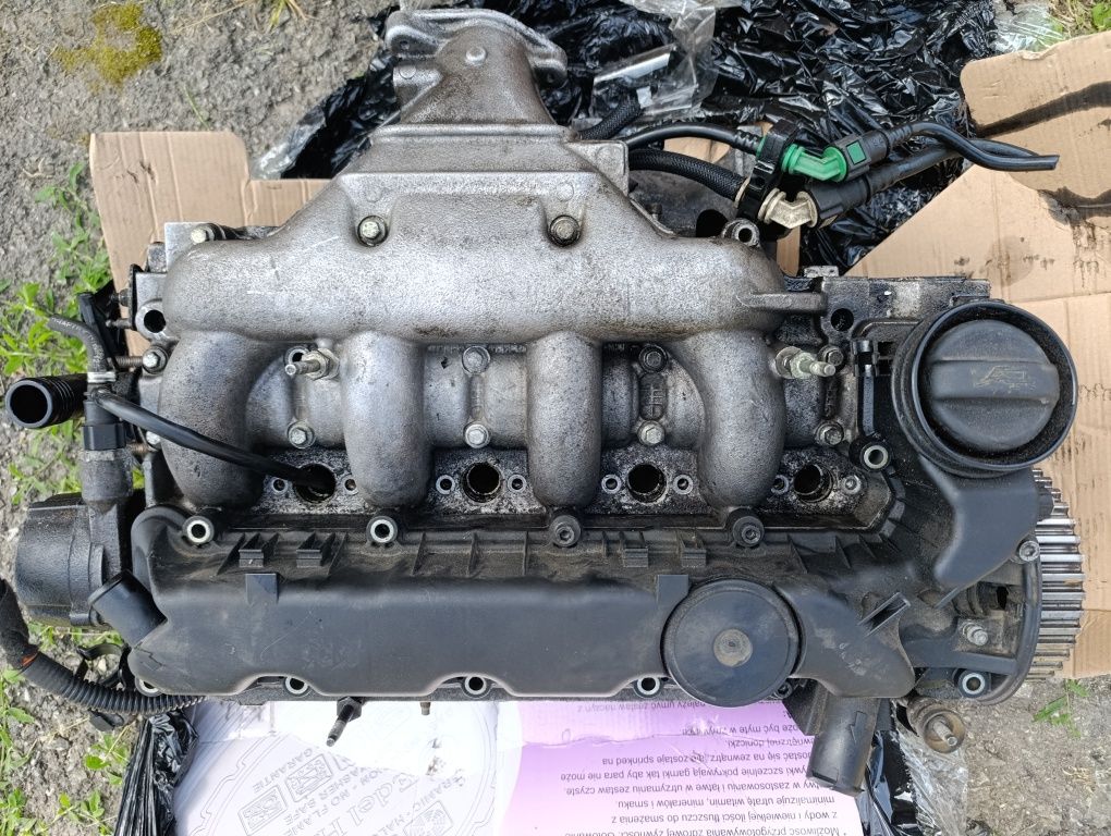 ГБЦ 2.2 hdi 2.0 hdi 16 valve Пежо 807 607 406 С5 С8  Джампі