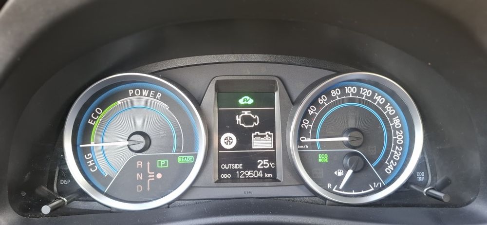 Toyota Auris 1.8 hybryda