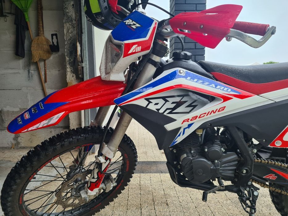 Sprzedam crossa apollo lizard 250ccm